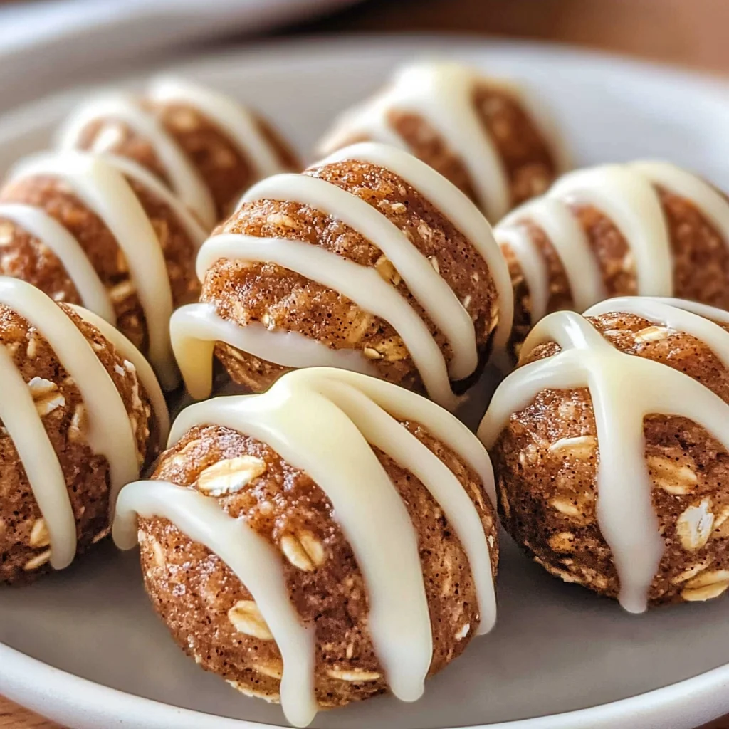 Cinnamon Roll Energy Bites